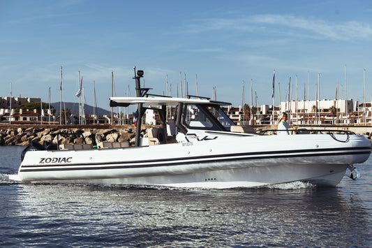 Zodiac X10CC - RIB de 10m avec Twin Yamaha V8 (2×450 ch)